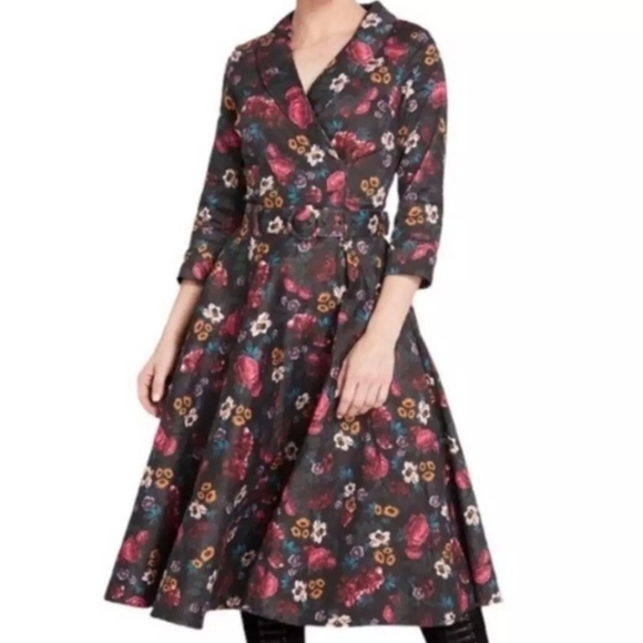 Collectif Penelope Floral Swing Dress - Picture 1 of 5